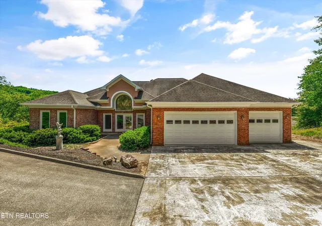 Homes for sale in Lenoir City, TN | 1001 Blackberry Ridge Rd, Lenoir City, TN 37772 | MLS# 1340006