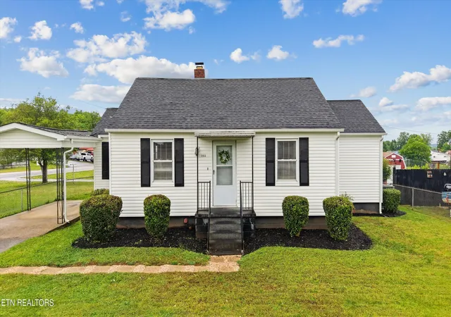 Homes for sale in Loudon, TN | 1103 Huffland Dr, Loudon, TN 37774 | MLS# 1340022