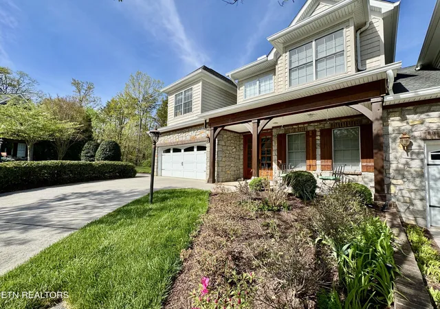 Photo 2 of Single family home for sale at 309 Sunny Springs Ln, Knoxville, TN 37922 | MLS# 1340075 | Listing updated on 2026-09-08