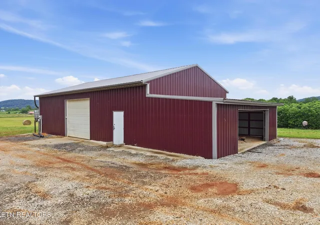 Photo 2 of Single family home for sale at 1050 Franks Fry Rd, Sparta, TN 38583 | MLS# 1342024 | Listing updated on 2026-09-08