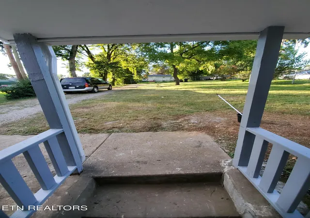 Homes for sale in Knoxville, TN | 2705 Cecil Ave, Knoxville, TN 37917 | MLS# 1340505