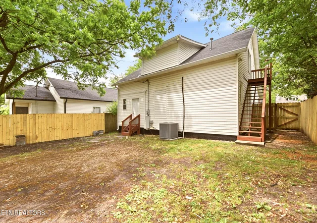 Photo 4 of Single family home for sale at 2820 E 5th Avenue, Knoxville, TN 37914 | MLS# 1340231 | Listing updated on 2026-08-03