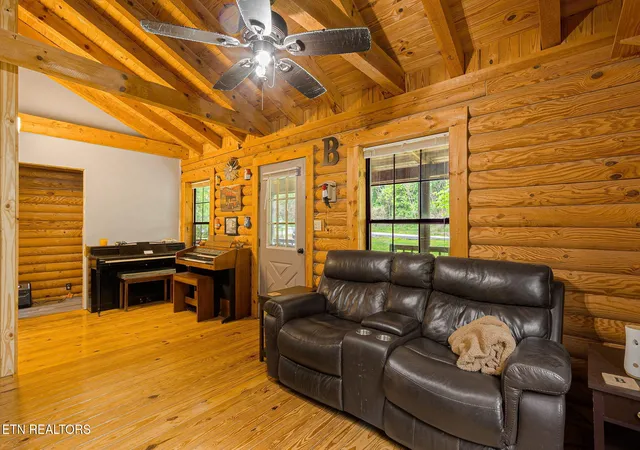 Photo 4 of Sale Pending at 157 Odd Fellow Cemetery Rd, Rockwood, TN 37854 | MLS# 1340225 | Listing updated on 2026-10-01