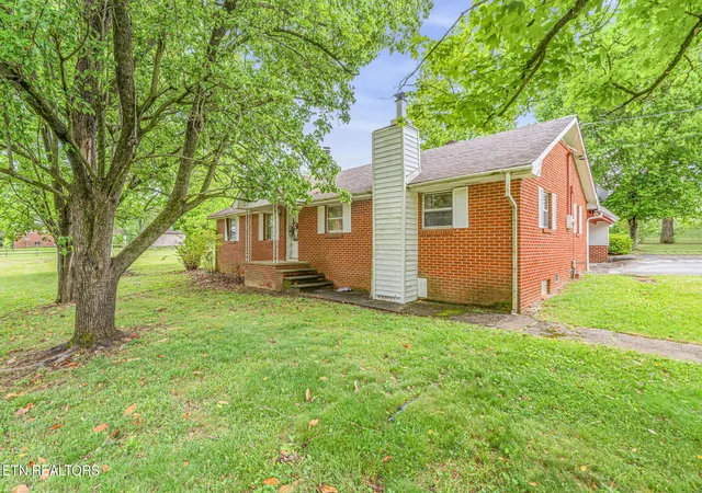 Homes for sale in Greenback, TN | 417 Tennessee Ave, Greenback, TN 37742 | MLS# 1340233