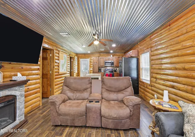 image of 635 Briceville Hwy, Rocky Top, TN 37769 | MLS# 1340386