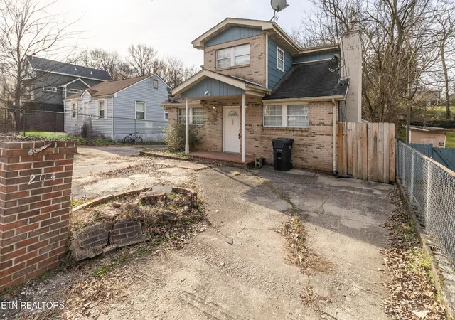 4th image of 204 Wynn Ave, Knoxville, TN 37920