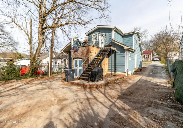 5th image of 204 Wynn Ave, Knoxville, TN 37920