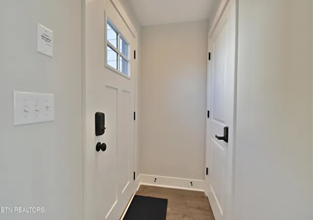 Photo 3 of Single family home for sale at 374 Mccormick St, Knoxville, TN 37920 | MLS# 1340302 | Listing updated on 2026-05-11