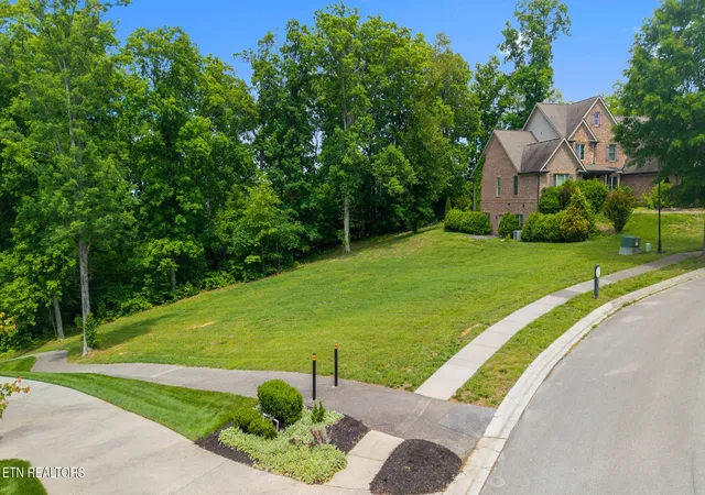 Photo 4 of Land for sale at 526 Stone Villa Ln, Farragut, TN 37934 | MLS# 1340571 | Listing updated on 2026-07-13