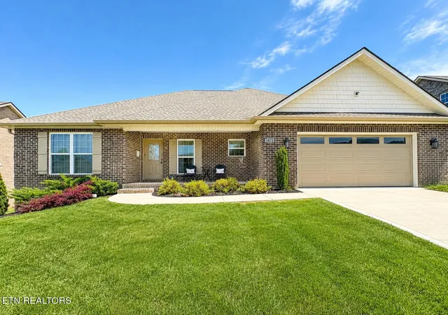 Homes for sale in Maryville, TN | 3872 Doral Dr, Maryville, TN 37801 | MLS# 1341247