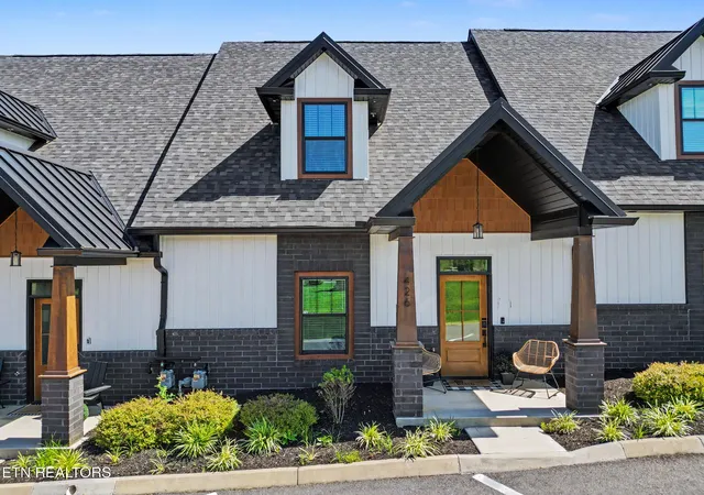 Photo 2 of Condo for sale at 426 Fleeta Williams Way, Sevierville, TN 37862 | MLS# 1340744 | Listing updated on 2026-09-20
