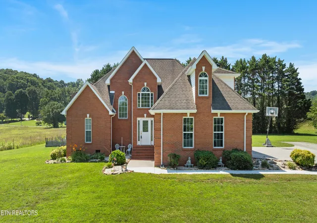 Homes for sale in Kingston, TN | 865 River Rd, Kingston, TN 37763 | MLS# 1347043