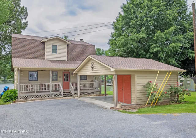Photo 2 of Single family home for sale at 246 Howell Dr, Spring City, TN 37381 | MLS# 1343809 | Listing updated on 2026-06-29