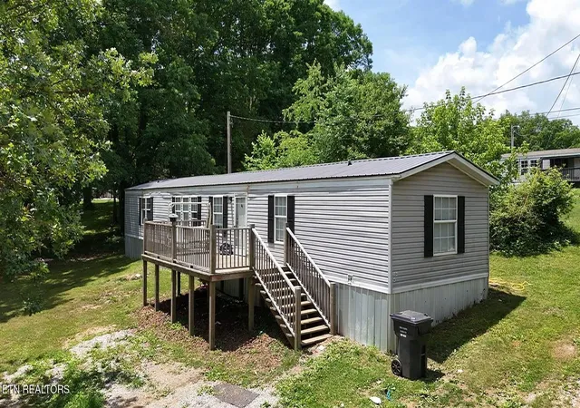 Homes for sale in Robbins, TN | 647 W Robbins Rd, Robbins, TN 37852 | MLS# 1342655