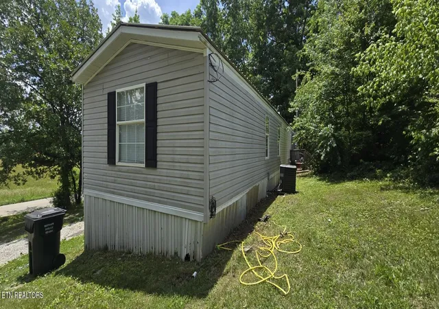 Homes for sale in Robbins, TN | 647 W Robbins Rd, Robbins, TN 37852 | MLS# 1342655