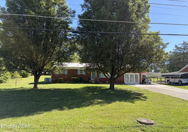 Homes for sale in Knoxville, TN | 4422 Doris Cir, Knoxville, TN 37918 | MLS# 1343186