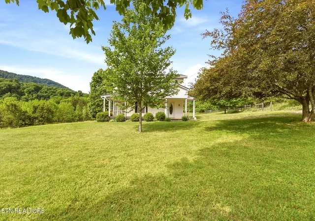 Homes for sale in Tazewell, TN | 357 Neal Rd, Tazewell, TN 37879 | MLS# 1341534