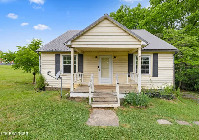 Homes for sale in Morristown, TN | 713 Rutledge Ave, Morristown, TN 37813 | MLS# 1342752