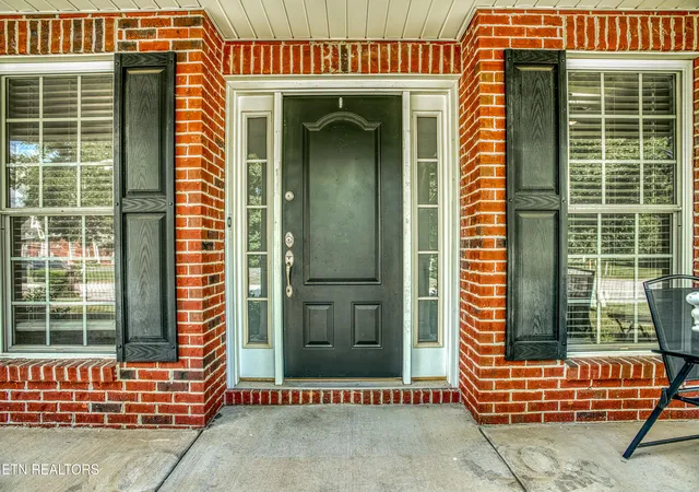 Homes for sale in Lenoir City, TN | 300 Yellowstone Ln, Lenoir City, TN 37771 | MLS# 1340535