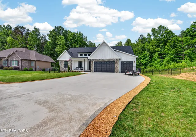 4th image of 355 Shadows Lawn Dr, Athens, TN 37303 | MLS# 1340528