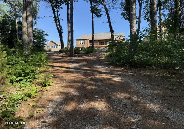 3rd image of 190 Pointe Summit Dr, Greenback, TN 37742 | MLS# 1341852
