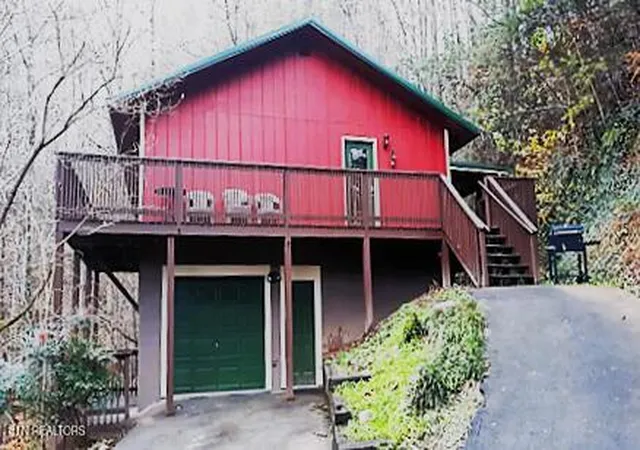 1st image of 547 Hawks Tr, Gatlinburg, TN 37738 | MLS# 1340562