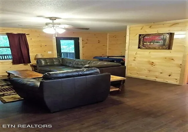 Photo 3 of Single family home for sale at 547 Hawks Tr, Gatlinburg, TN 37738 | MLS# 1340562 | Listing updated on 2026-05-14