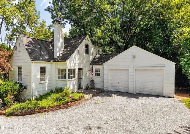 Photo 1 of Sale Pending at 5220 Haynes Sterchi Rd, Knoxville, TN 37912 | MLS# 1340756 | Listing updated on 2026-07-08