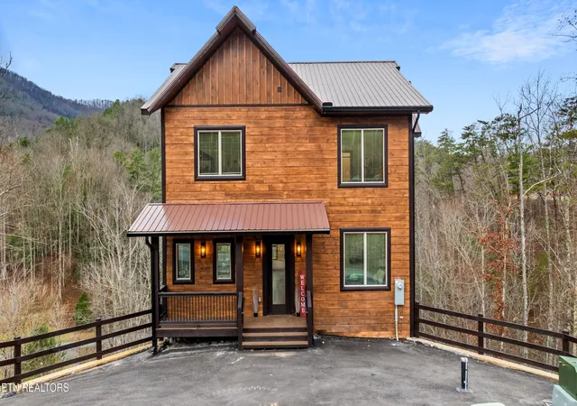 Photo 1 of Sale Pending at 4116 Elk Ridge Way, Sevierville, TN 37862 | MLS# 1340621 | Listing updated on 2026-09-14