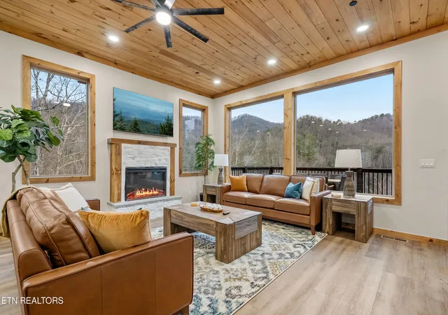 Photo 3 of Sale Pending at 4116 Elk Ridge Way, Sevierville, TN 37862 | MLS# 1340621 | Listing updated on 2026-09-14