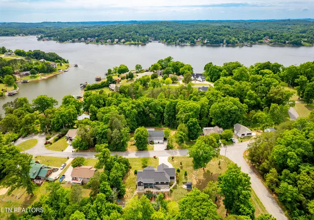 Homes for sale in Friendsville, TN | 722 Rio Dr, Friendsville, TN 37737 | MLS# 1340850