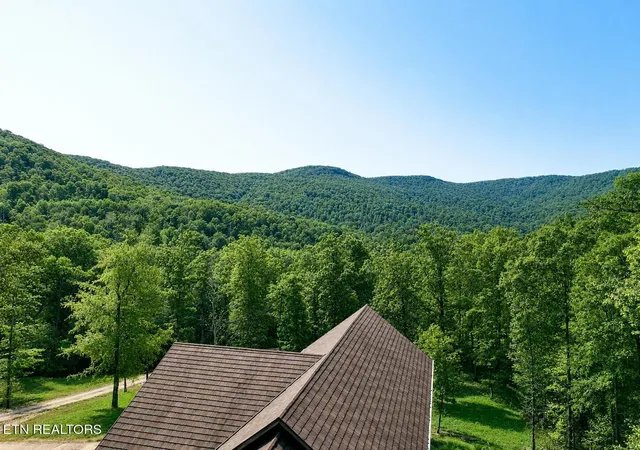 2nd image of 617 Cheyenne Dr, Jamestown, TN 38556 | MLS# 1340902