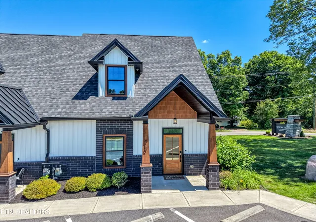 1st image of 410 Fleeta Williams Wy, Sevierville, TN 37862 | MLS# 1340971