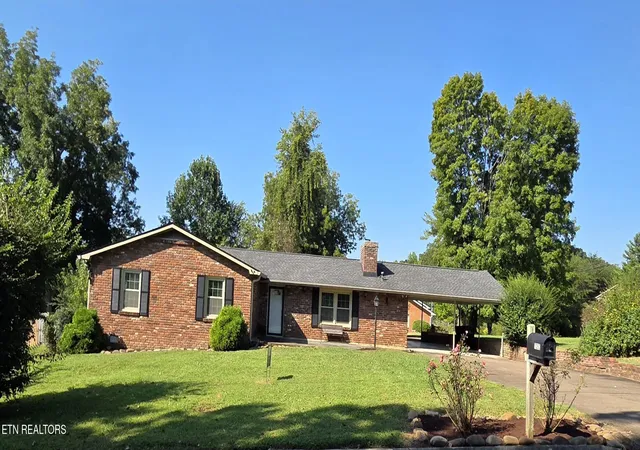 Photo 1 of Single family home for sale at 7352 Nw Winchester Dr, Knoxville, TN 37919 | MLS# 1340913 | Listing updated on 2026-08-29