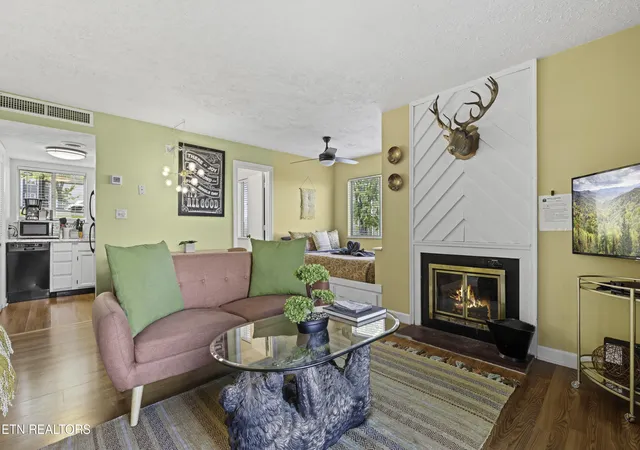 Homes for sale in Gatlinburg, TN | 1260 Ski View Dr #APT 8108, Gatlinburg, TN 37738 | MLS# 1340866