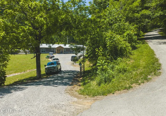 Homes for sale in Speedwell, TN | 622 Earls Hollow Rd, Speedwell, TN 37870 | MLS# 1341111