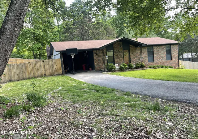 Homes for sale in Harrogate, TN | 187 Madison Cir, Harrogate, TN 37752 | MLS# 1340874