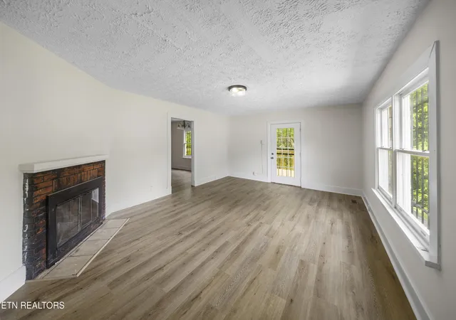 Photo 3 of Single family home for sale at 359 Nash Rd, Knoxville, TN 37914 | MLS# 1342975 | Listing updated on 2026-09-17