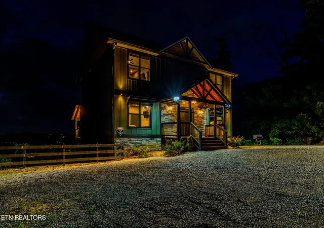 2nd image of 704 Topside Rd, Gatlinburg, TN 37738 | MLS# 1340974