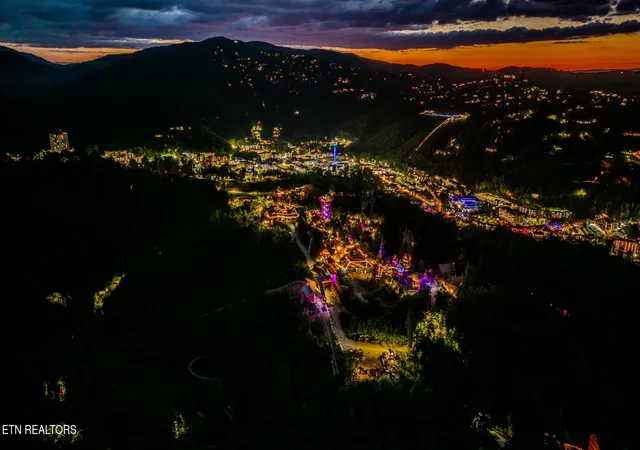 3rd image of 704 Topside Rd, Gatlinburg, TN 37738 | MLS# 1340974