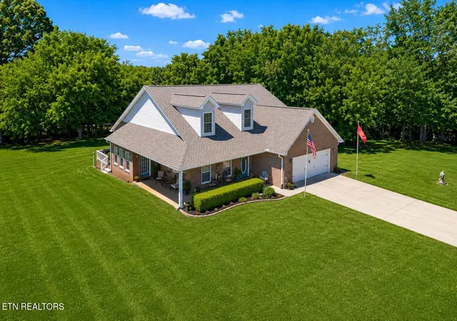 3rd image of 2017 Cherokee Dr, Maryville, TN 37801 | MLS# 1341056