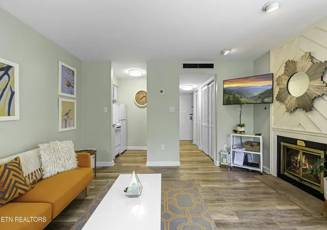 4th image of 1260 Ski View Dr #APT2206, Gatlinburg, TN 37738 | MLS# 1341015