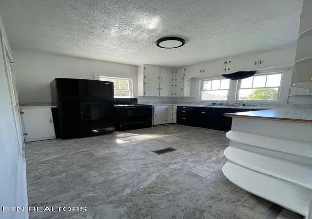 4th image of 116 Flanders Ave #2, Harriman, TN 37748 | MLS# 1341206