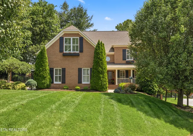 Photo 1 of Sale Pending at 1736 Saint Petersburg Rd, Knoxville, TN 37922 | MLS# 1342209 | Listing updated on 2026-09-11