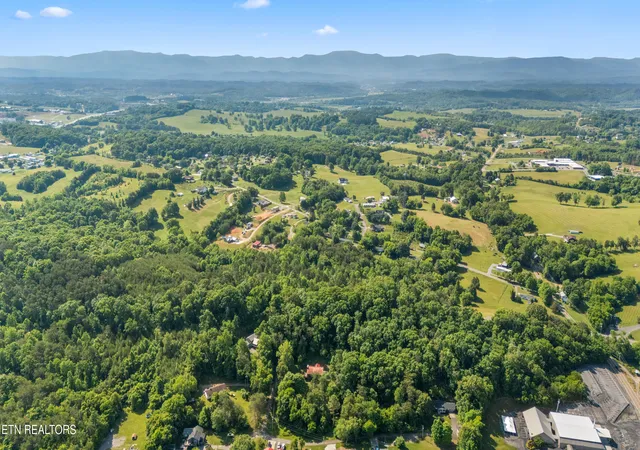 44th image of 3410 Regent Ln, Kodak, TN 37764 | MLS# 1341093