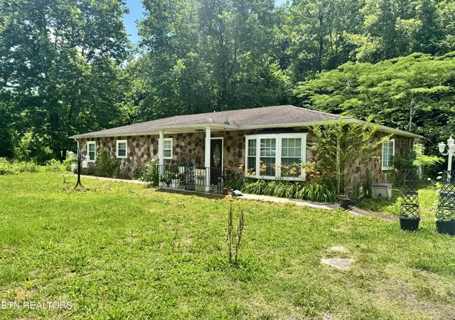 Homes for sale in Bean Station, TN | 955 Rock Haven Rd, Bean Station, TN 37708 | MLS# 1341130