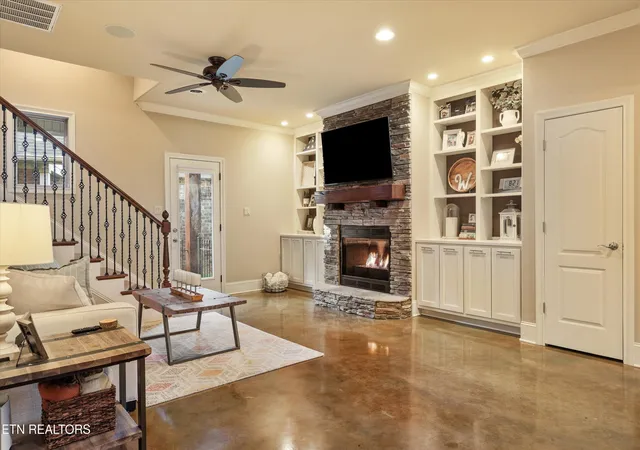 3rd image of 267 Savannah Park Dr, Maryville, TN 37803 | MLS# 1341169