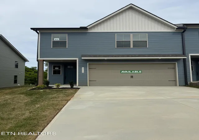 Photo 2 of Sale Pending at 1714 Bennett Village Dr, Maryville, TN 37804 | MLS# 1341172 | Listing updated on 2026-05-29