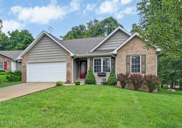 1st image of 10 Dickens Ln, Crossville, TN 38558 | MLS# 1347981