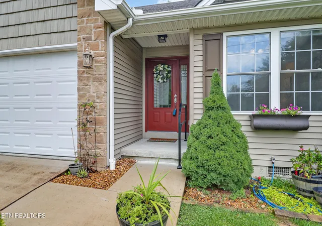 2nd image of 10 Dickens Ln, Crossville, TN 38558 | MLS# 1347981